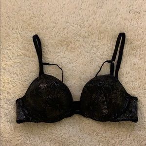 Victoria’s Secret Bombshell Plunge 32A